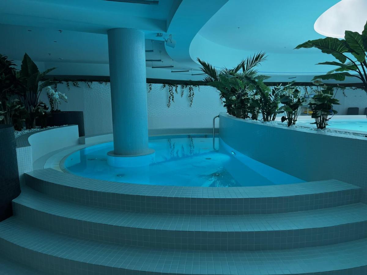 Hanza Tower Bohemia 22 Pool & Jacuzzi Щецин Экстерьер фото